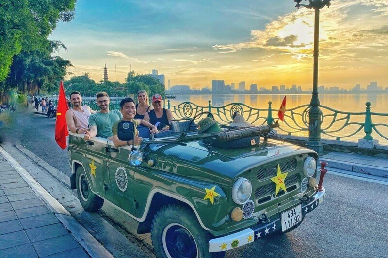 Hanoi Motorbike Food Tour