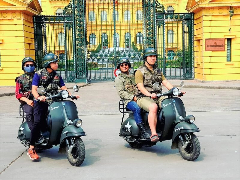 Hanoi Motorbike Food Tour