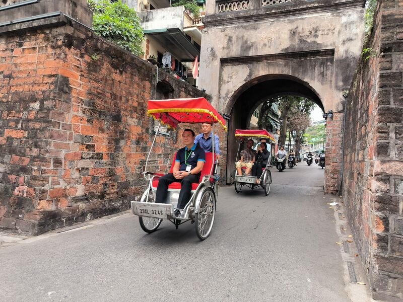 Street Food Tour Hanoi