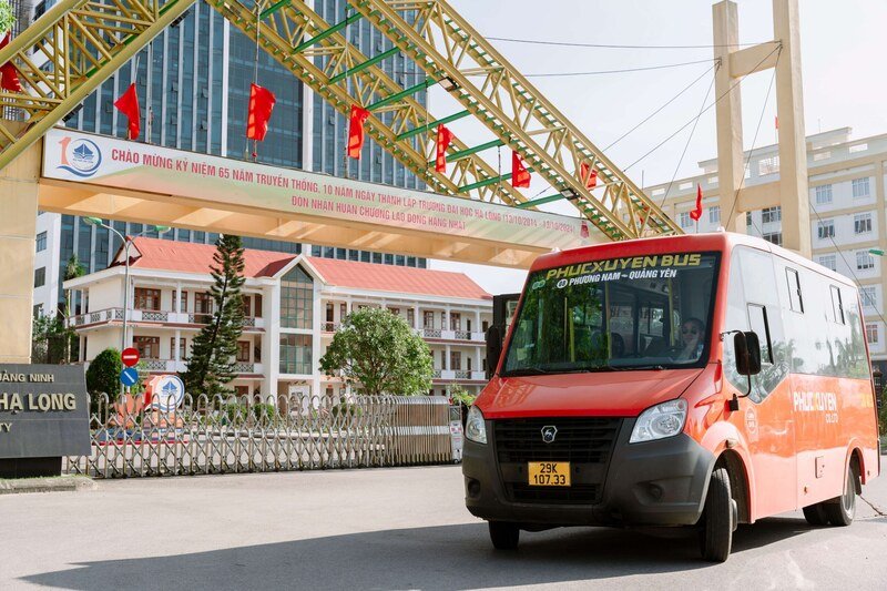 Bus from Hanoi to Halong Bay