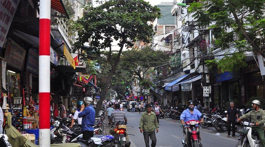 Viettel Store on Hang Bac Street