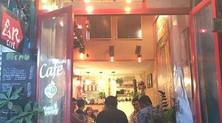 Discovering the Best Coffee Shops in Hanoi Old Quarter: From Egg Coffee Treasures to Hidden Gems