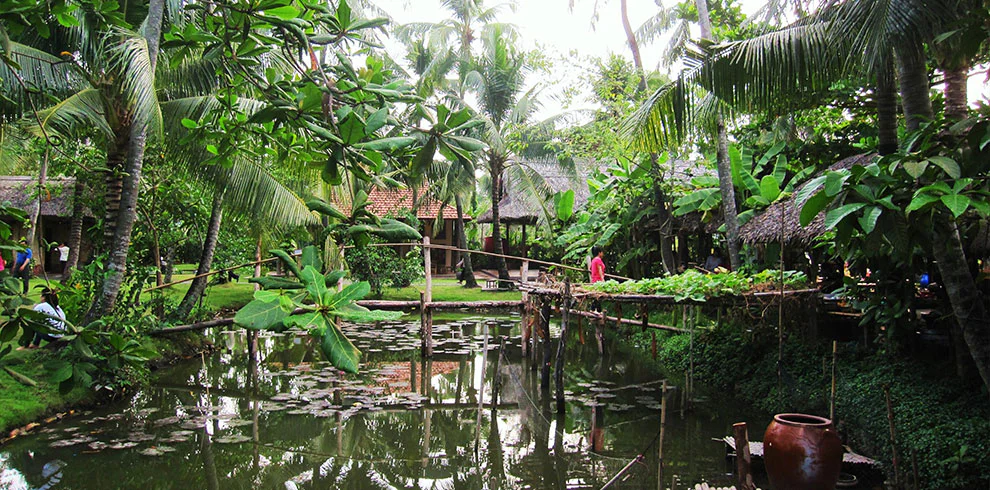 Ho Chi Minh Car rental | Transfer to Chau Doc 1 way