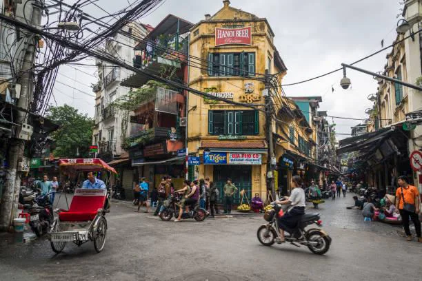 Transport Options to Hanoi Old Quarter: A Complete Guide (2025)