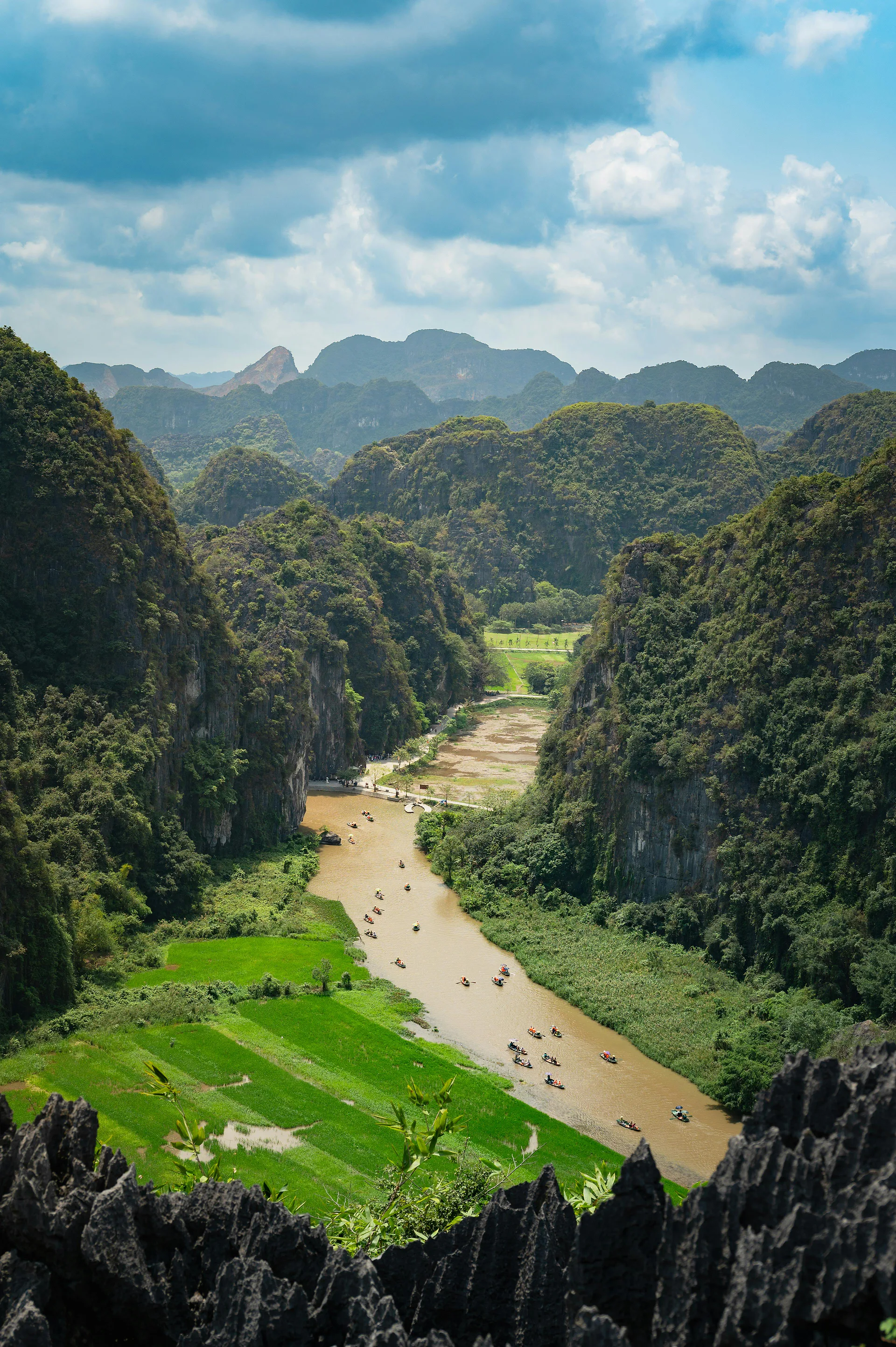 Hanoi – Ninh Binh – Phong Nha – Hue – Hoi An in 6 Days