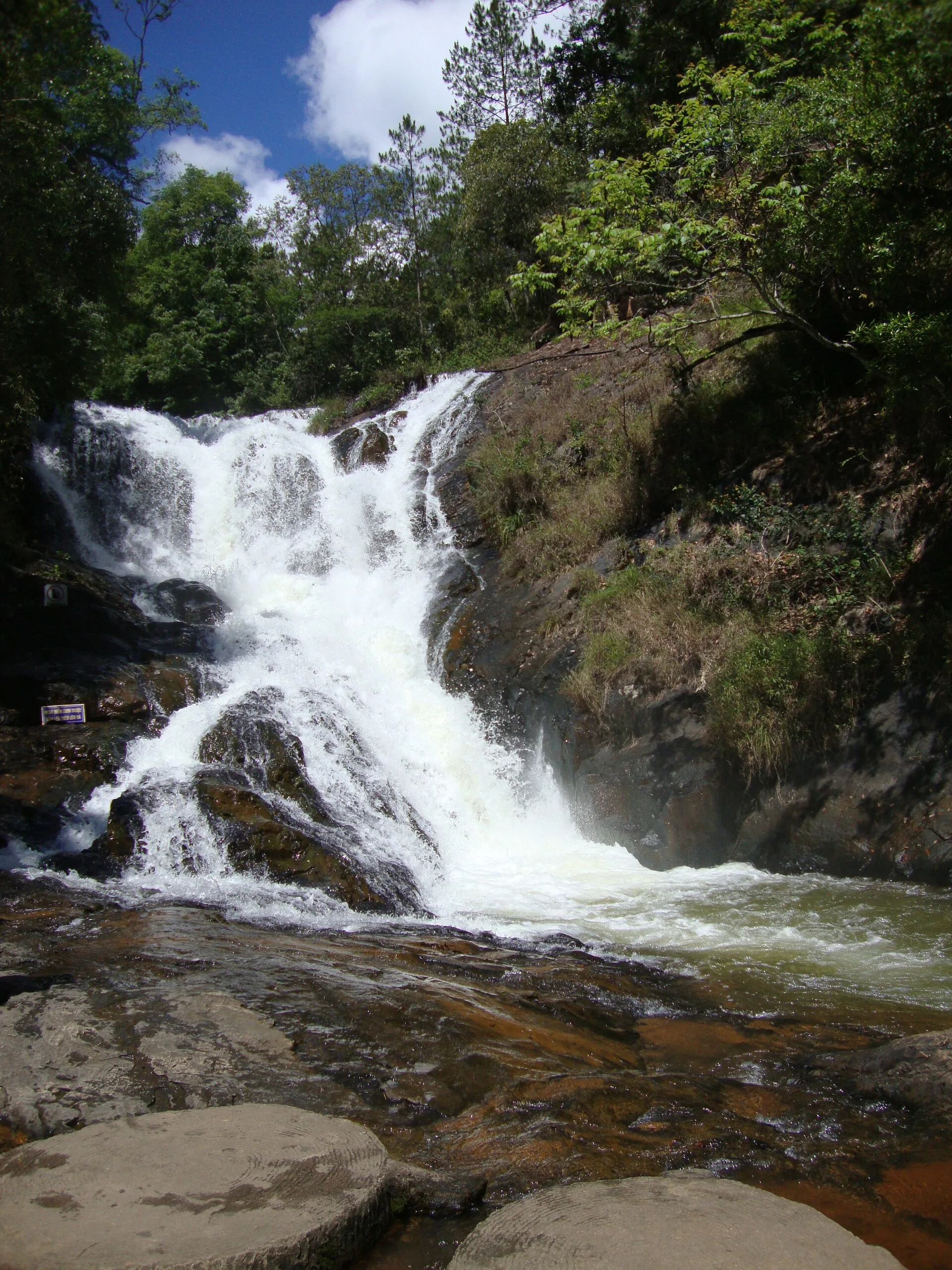 Trekking & Boating on Tuyen Lam Lake