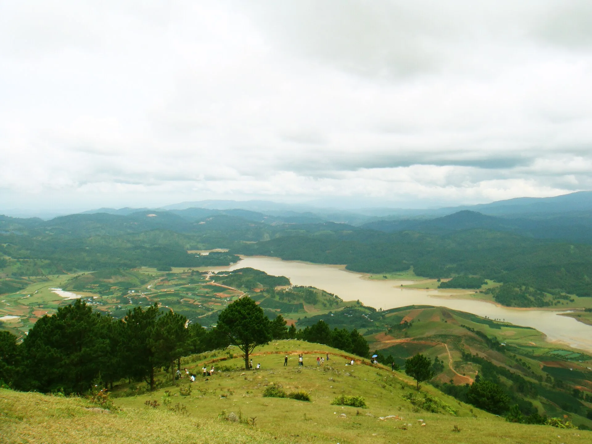 2 Days Eco Trekking Tour from Da Lat
