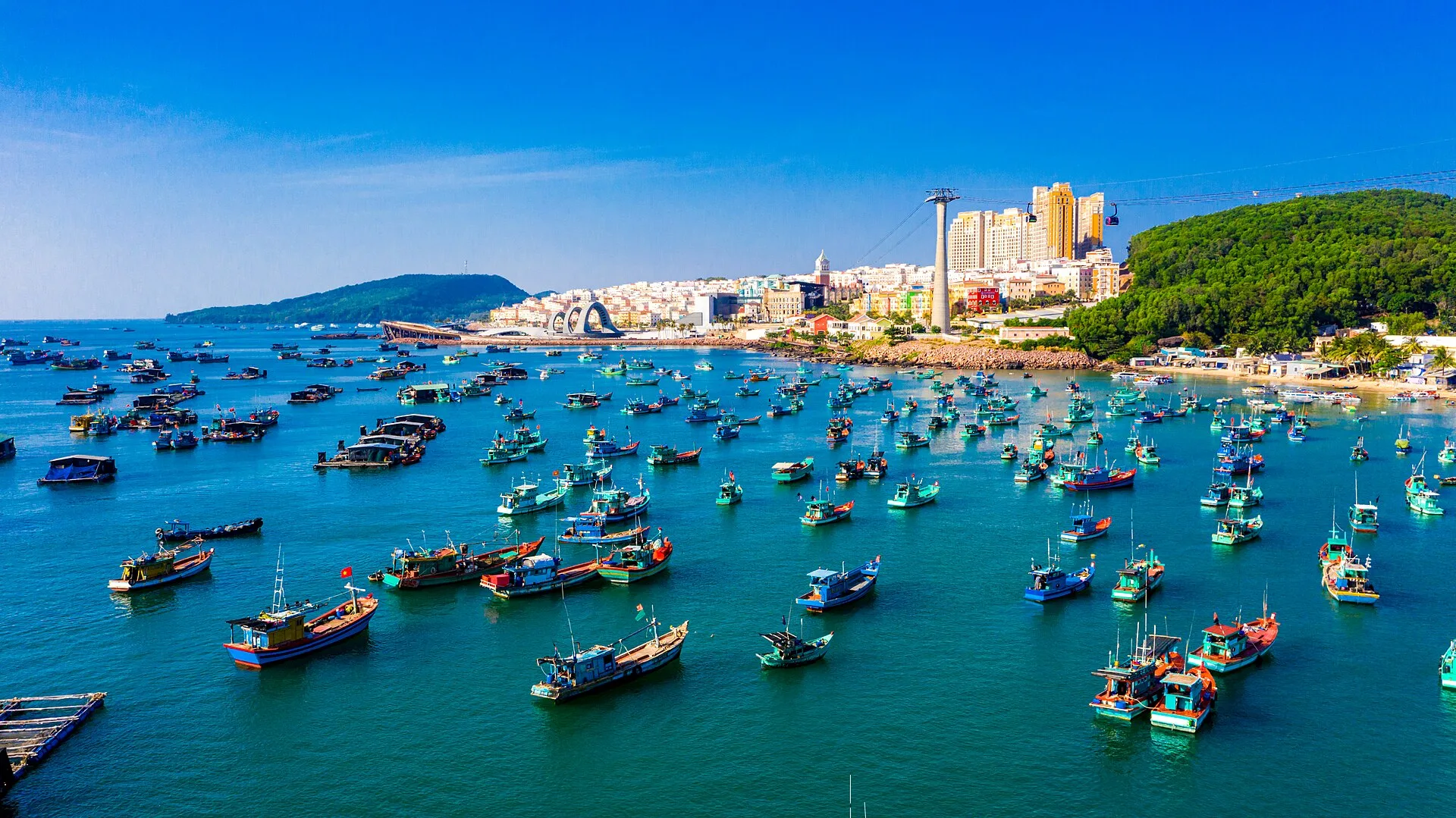 Catamaran Speedboat Fishing and Snorkeling in Phu Quoc