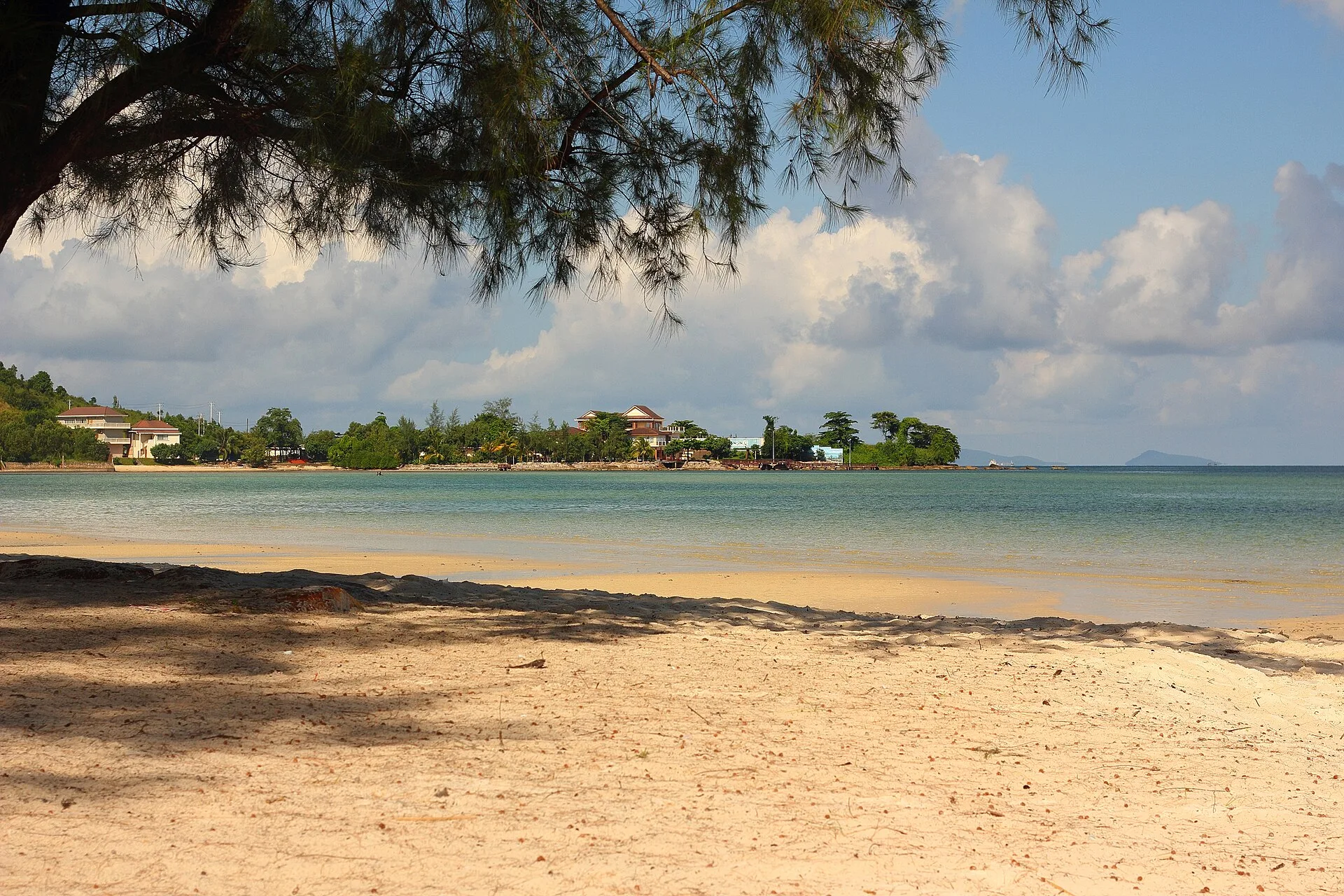 Vietnam and Cambodia Exploration with Luxury Beach Getaways 3 weeks