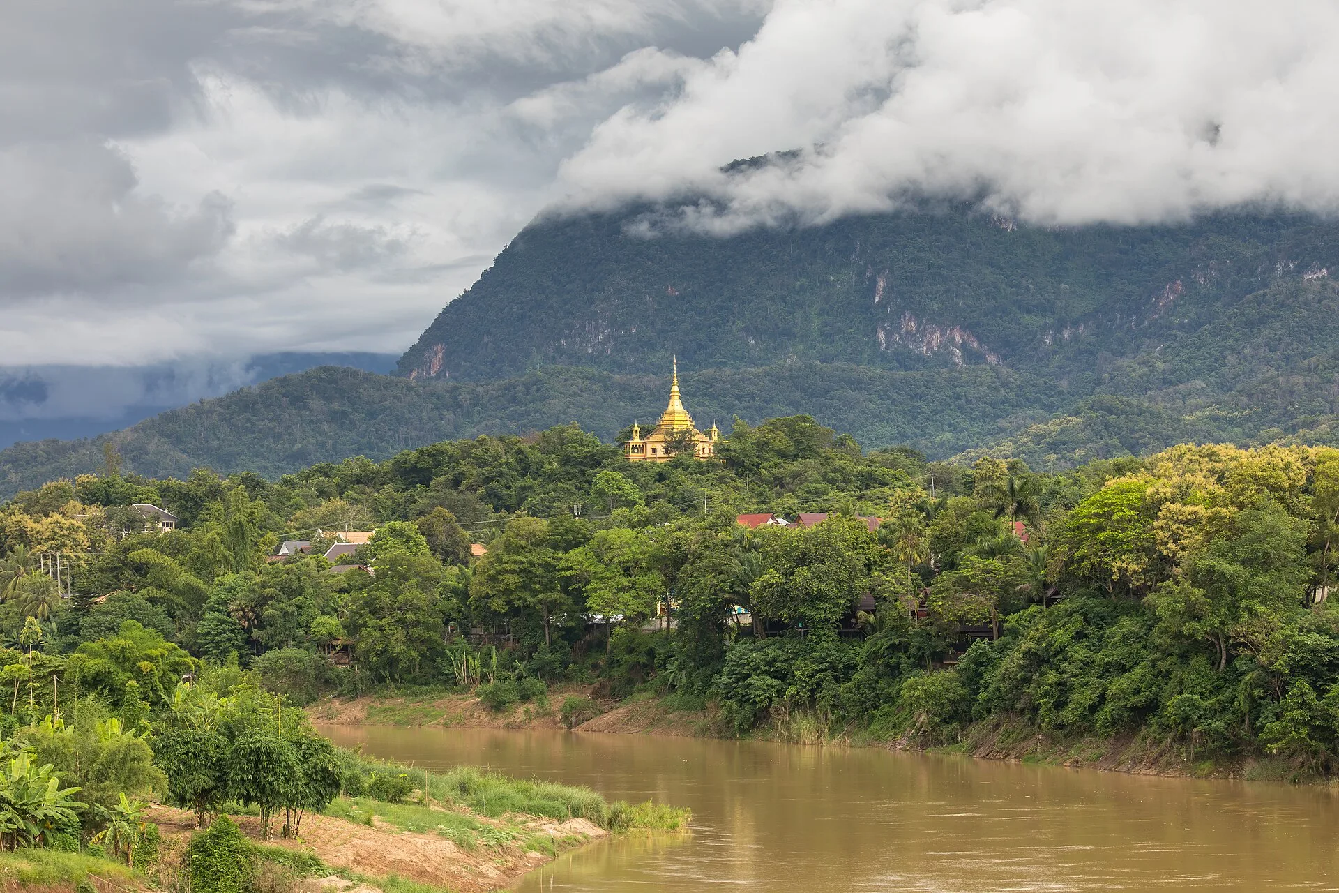 Discover Kuang Si Waterfall Half day