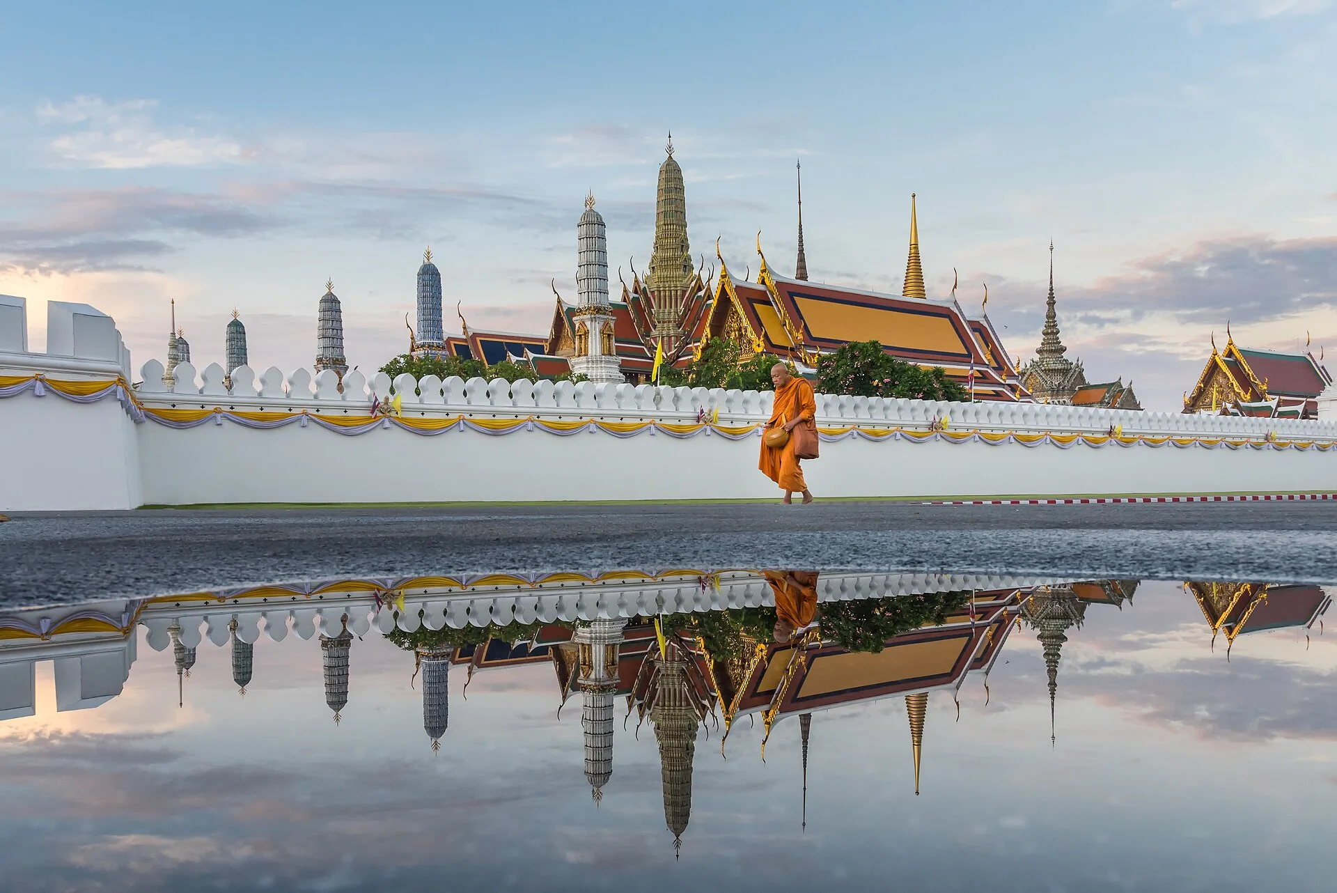 Bangkok City, Temples & Grand Palace half day