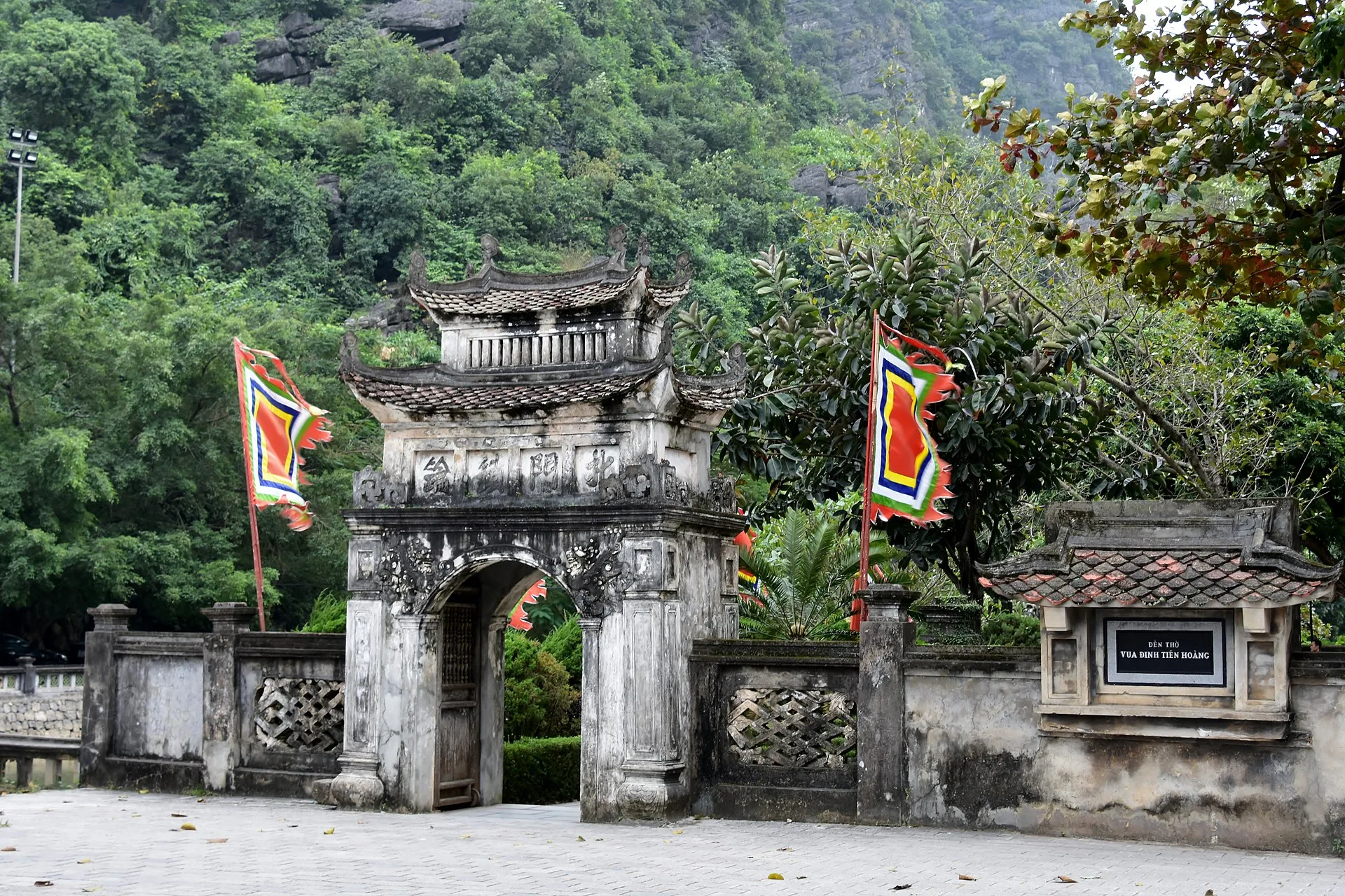 Discover Essence of Vietnam from North to South by Luxury Train 8 days