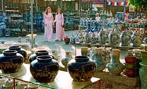 Amazing Discovery of Le Mat Snake Farm & Bat Trang Ceramic Village – 01 Day
