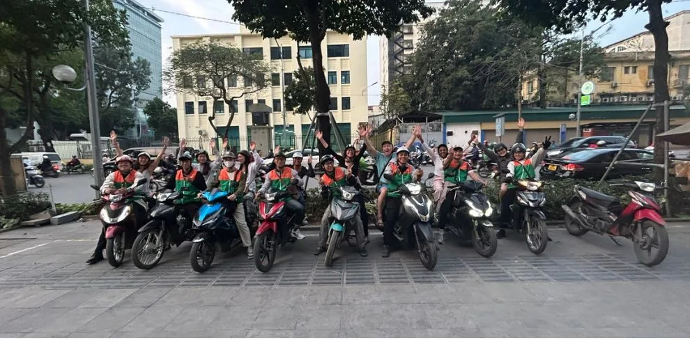 Hanoi Motorbike Street Food Tour