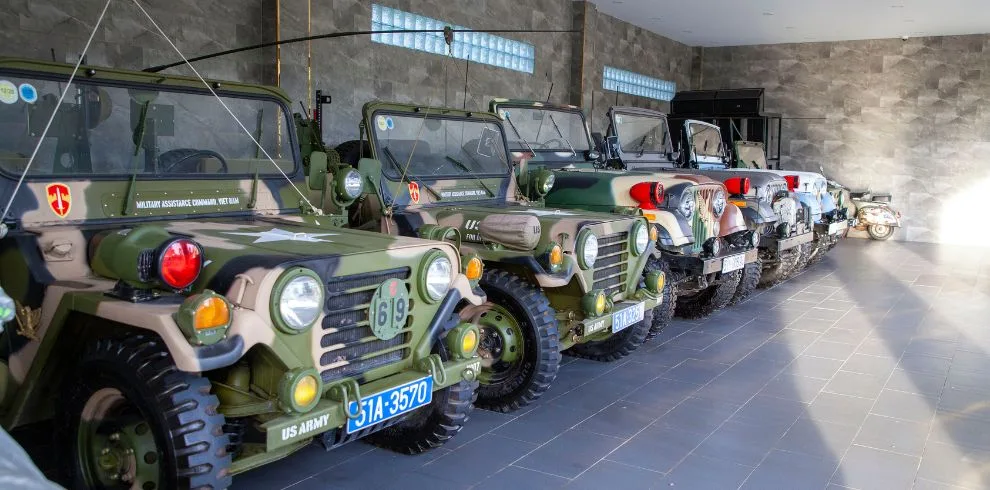 Hanoi Historic Jeep Tour: A Taste of Culture, Sights & Fun