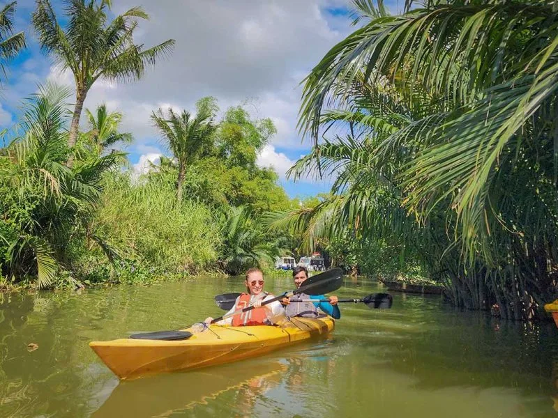 Kayaking in Hoi An Old Town and Mangrove