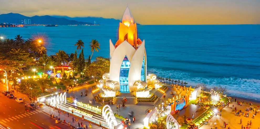 Nha Trang street food tour by cyclo - Half Day