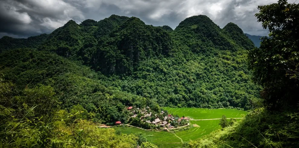 North Vietnam Off-The-Beaten Track | Pu Luong, Mai Chau, Da Bac - 04 Days