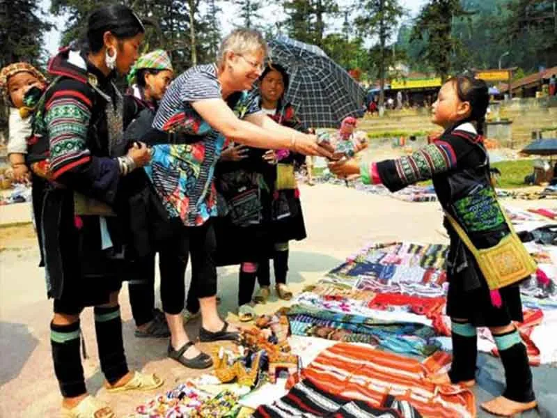 Private Sapa Tour to Bac Ha Market (Love Market) 1 Day