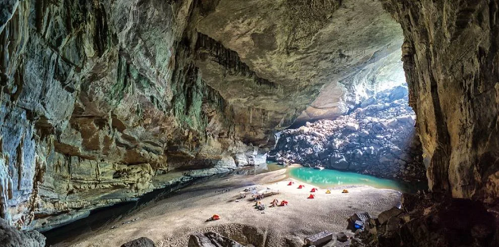 TOUR PARADISE CAVE - PHONG NHA CAVE