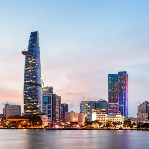 Unforgettable Half Day Tour in Ho Chi Minh City by Jeep Car - Half Day