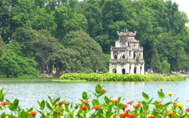 Hoan Kiem Lake Hanoi: History, symbols, and Useful Information
