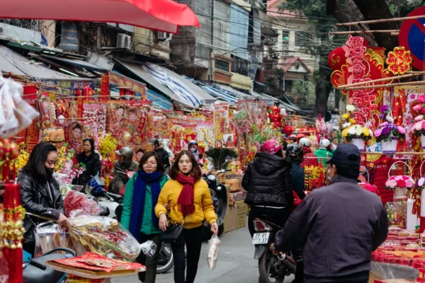 Wander around Hanoi, walking street