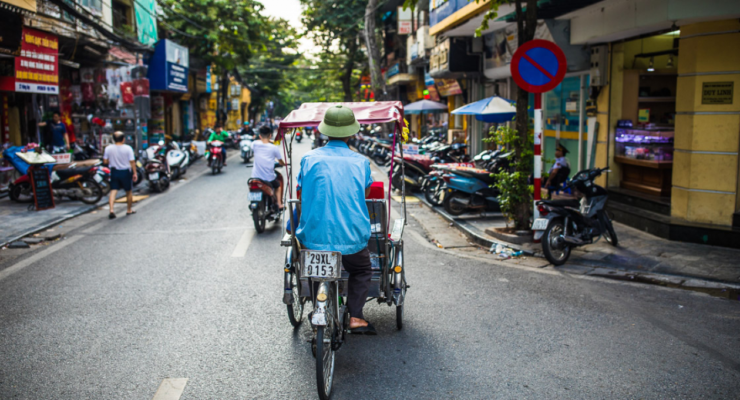 What are the highlights of the Hanoi Old Quarter?