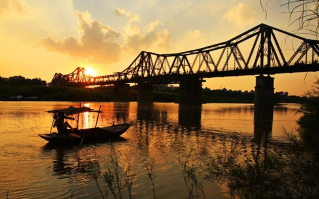 Watch the sunset and sunrise