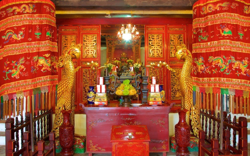 Ngoc Son Temple