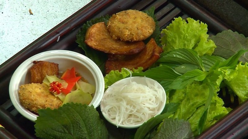 Best Hanoi Street Food Tour