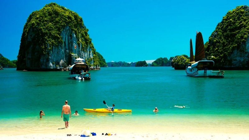 Lan Ha Bay from Hanoi