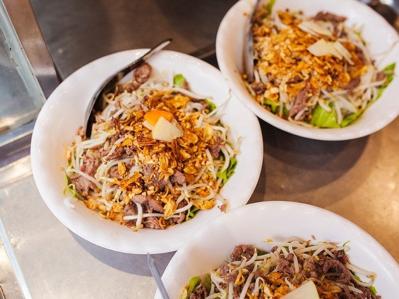 Street Food Tour Hanoi