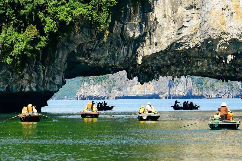 Halong Bay Day Trip from Hanoi