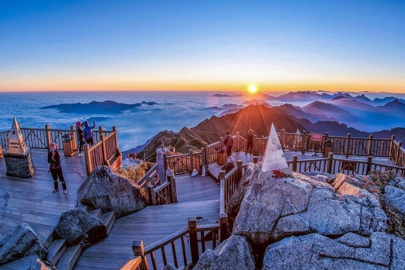 Cat Ba Island Tour from Hanoi