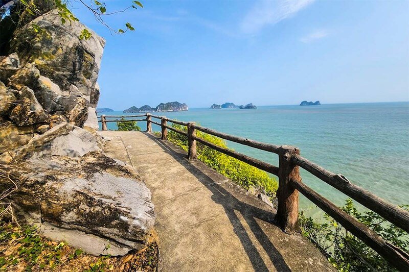 Cat Ba Island Tour from Hanoi