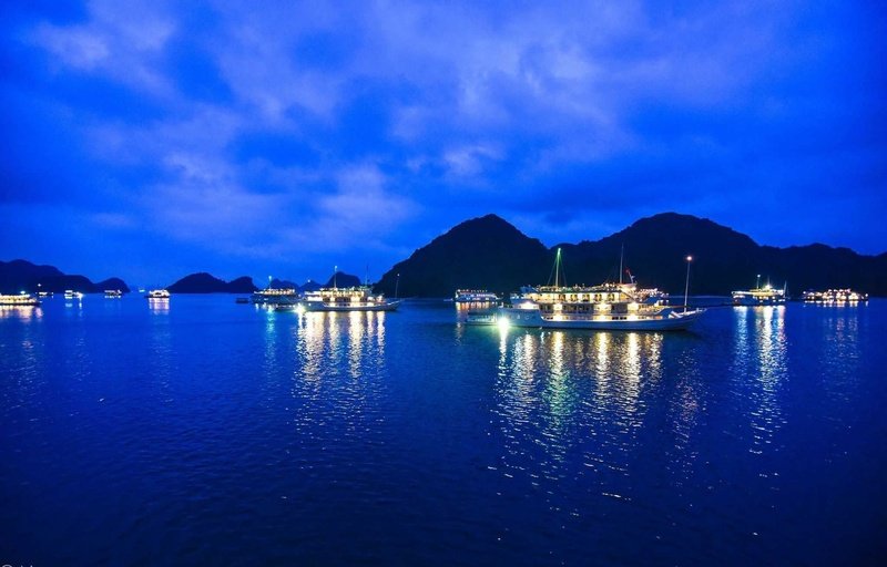 Halong Bay Tour from Hanoi