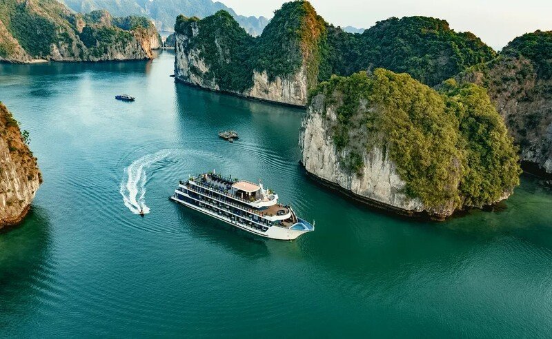 Hanoi to Halong Bay Shuttle Bus