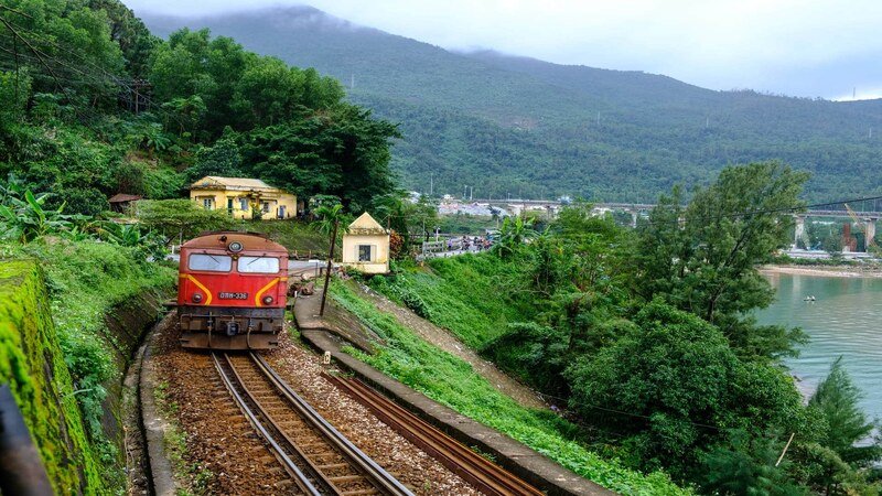 Hanoi to Halong Train