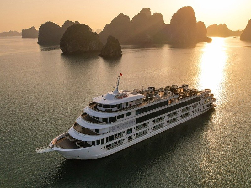 Tour Hanoi Halong
