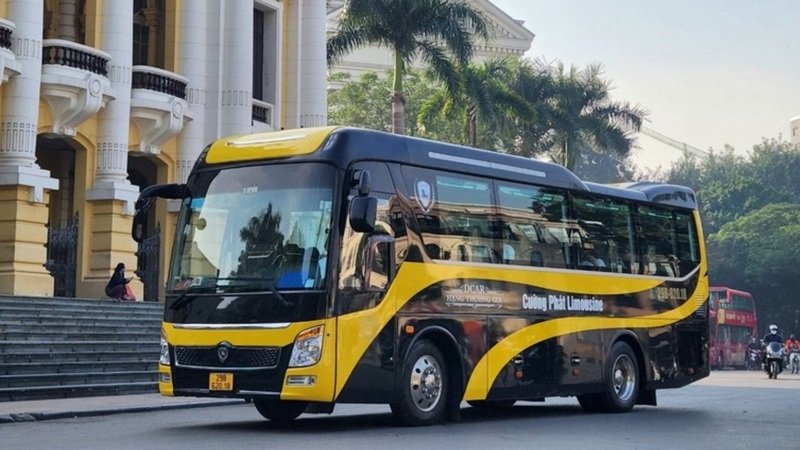 Transport from Hanoi to Halong Bay