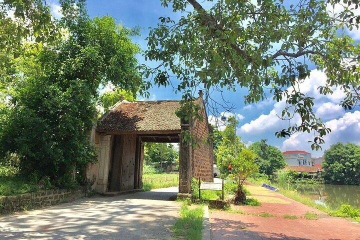 Duong Lam Ancient Village