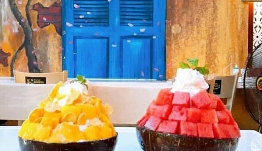 Colorful Vietnamese che dessert varieties