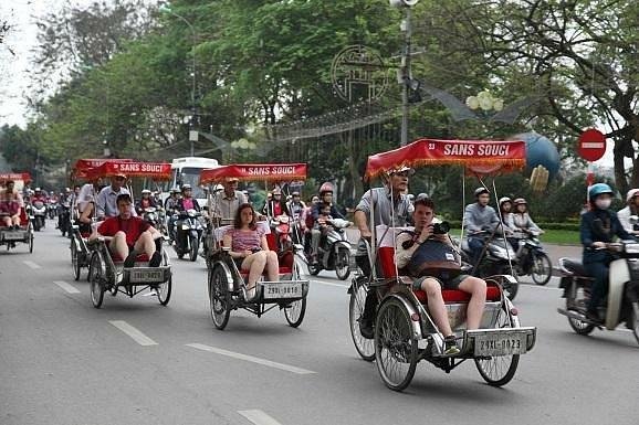 Photography during cyclo tour Hanoi