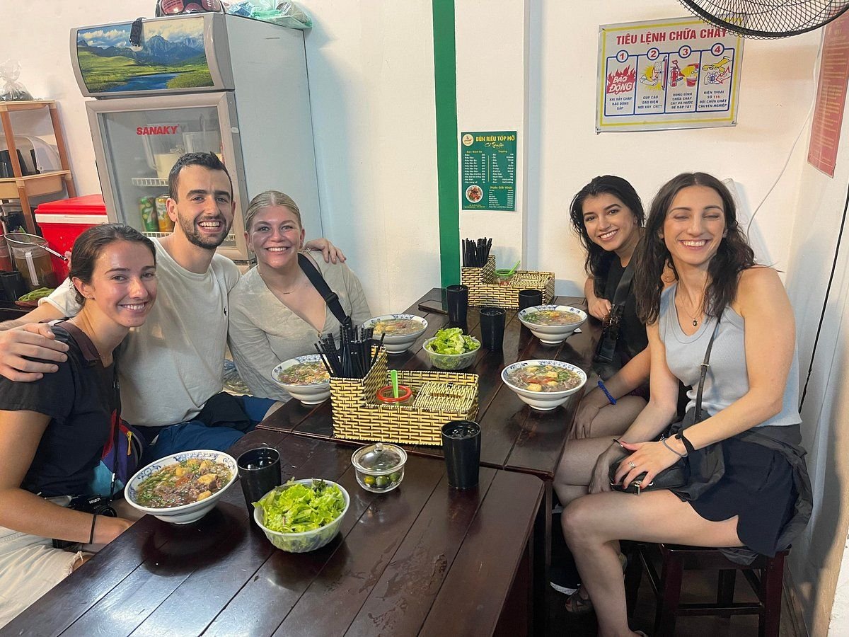 Reddit discussion about Hanoi food tours