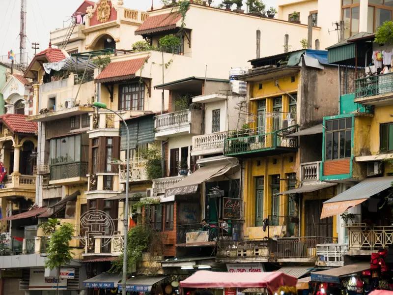Cross-section diagram showing the structure of a traditional tube house in Hanoi Old Quarter