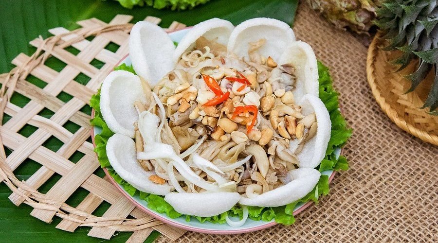 Fresh vegetarian ingredients at Hanoi market