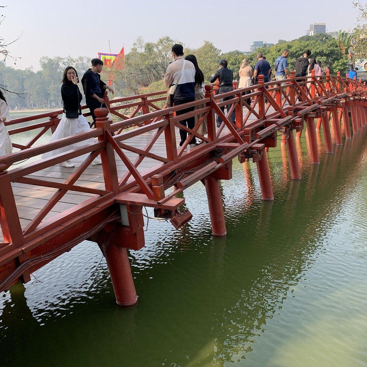 Hoan Kiem Lake and Ngoc Son Temple