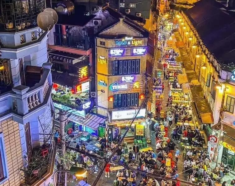 The famous junction of Ta Hien and Luong Ngoc Quyen streets packed with drinkers