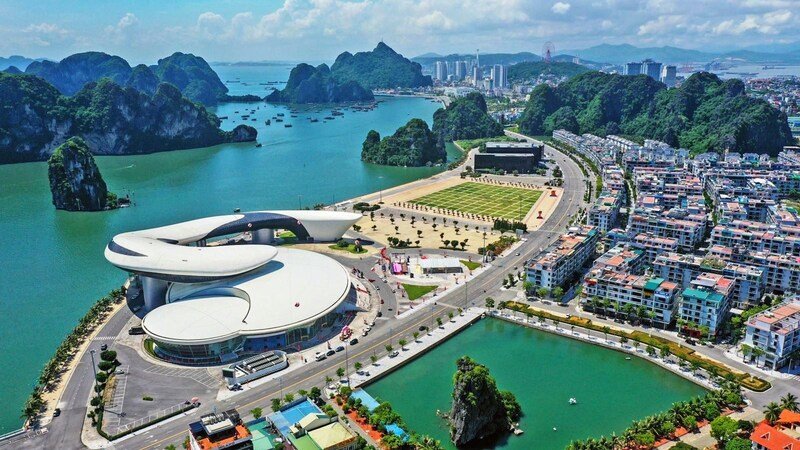 2025’s Complete Halong Bay Tour from Hanoi Travel Guide: Essential Tips for First-Time Visitors